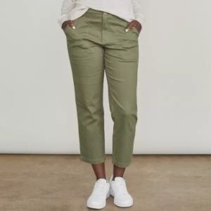 Elizabeth and James patch pocket cropped chinos army green. Size 2
